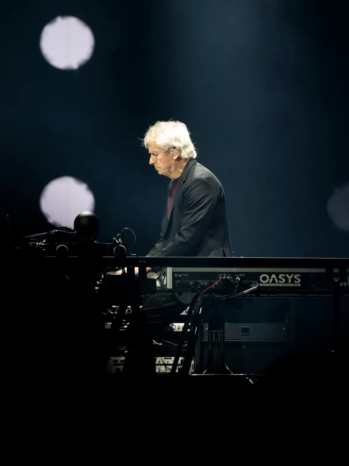 Tony Banks at the keyboards, Madison Square Garden